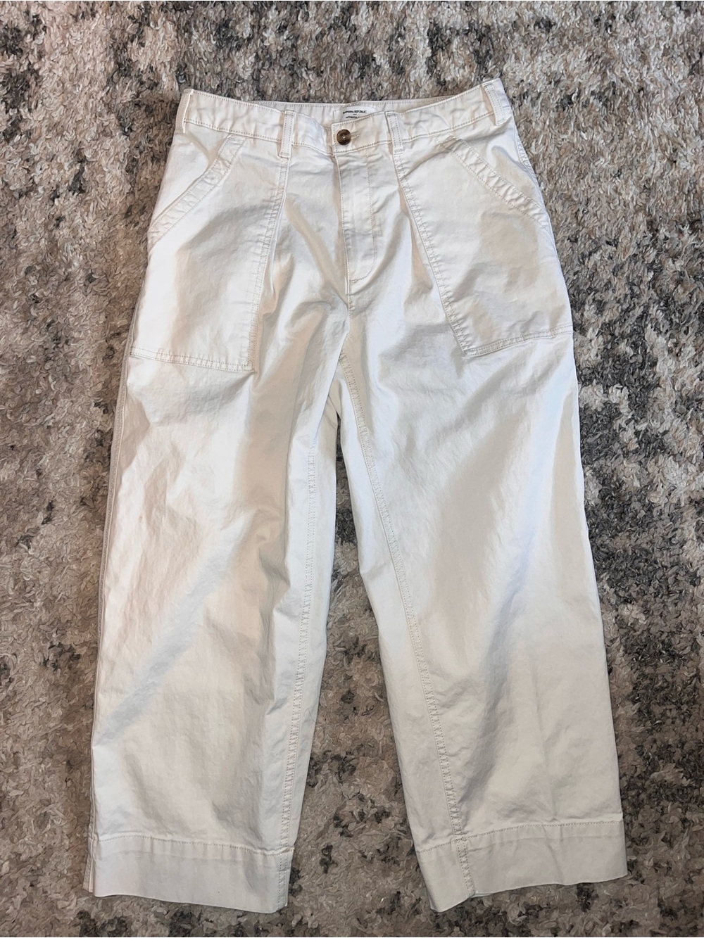 Banana Republic White Cropped Wide-Leg chino Jeans